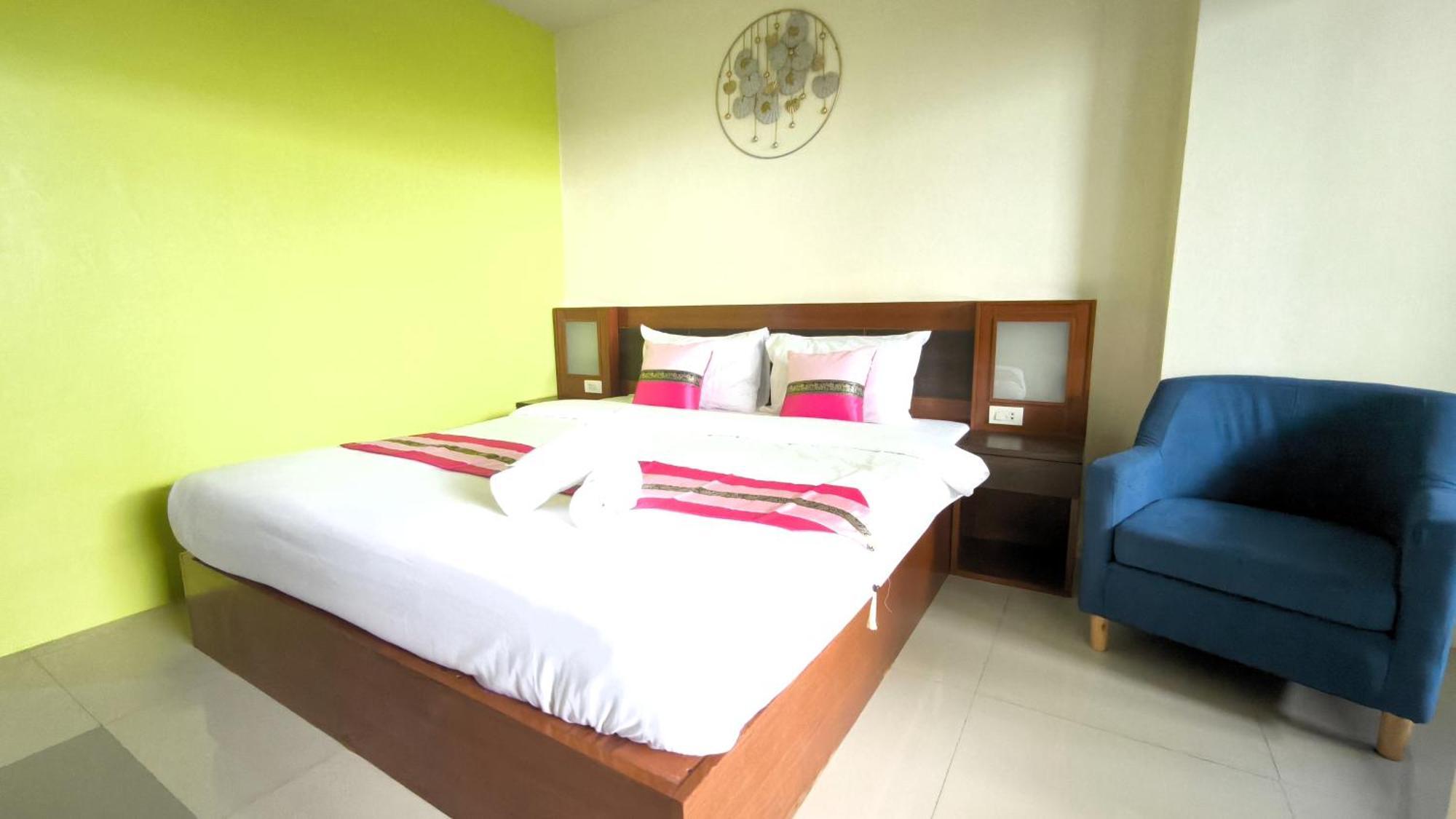 Lucky Buako Hotel Patong Eksteriør bilde