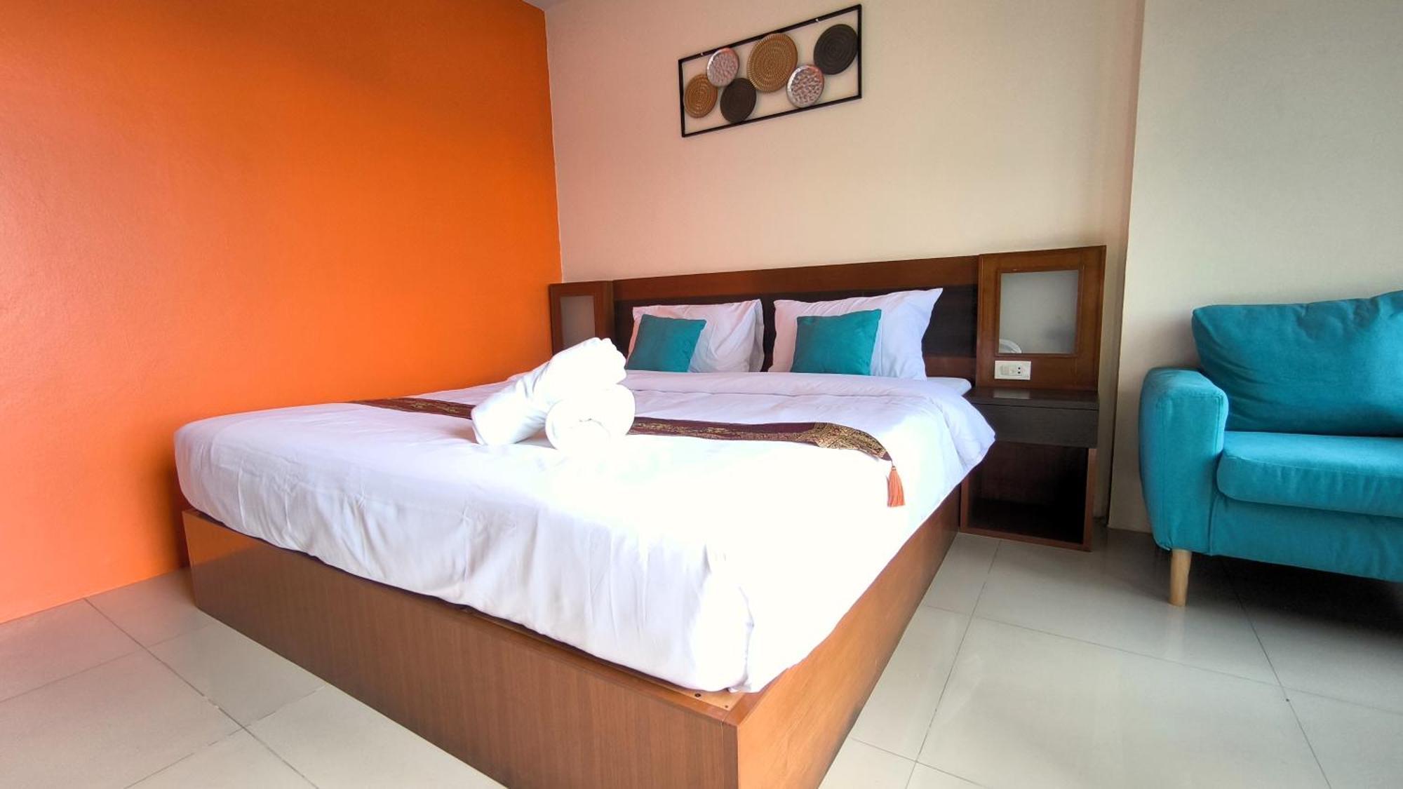 Lucky Buako Hotel Patong Eksteriør bilde