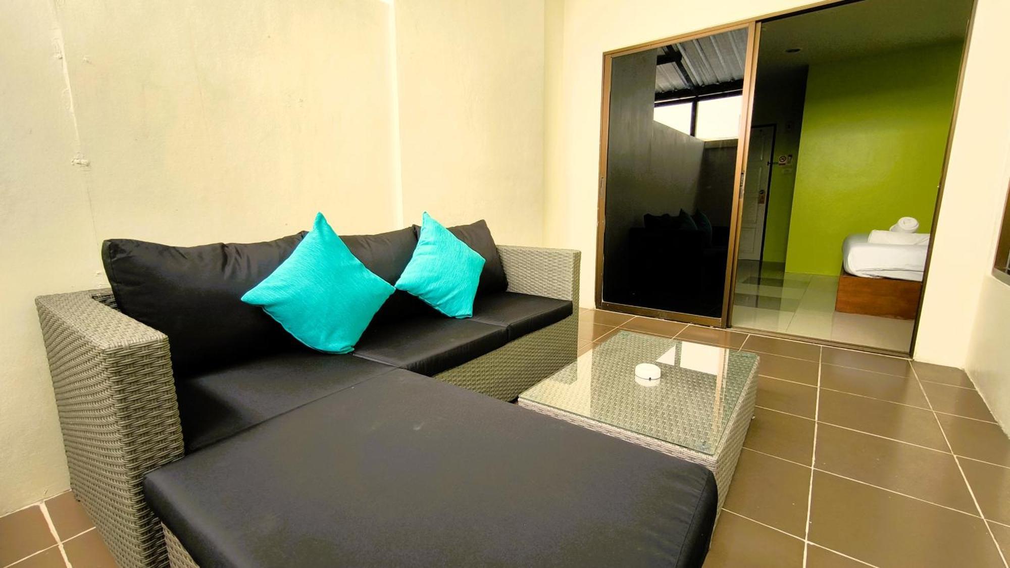 Lucky Buako Hotel Patong Eksteriør bilde