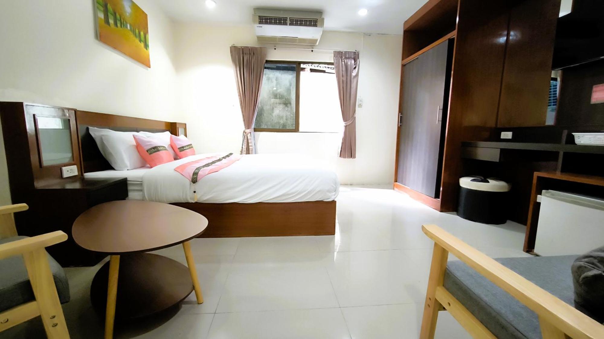 Lucky Buako Hotel Patong Eksteriør bilde